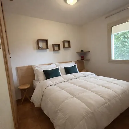 Apartment Avec Piscines Et A Pied Linguizzetta